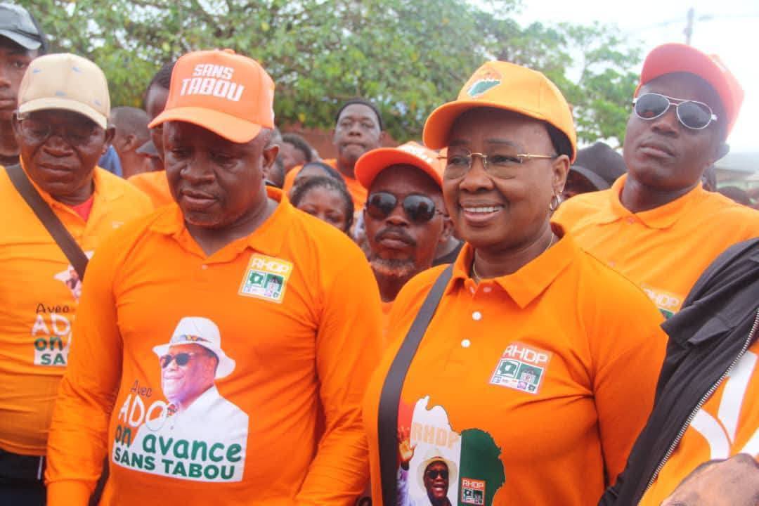 Plexy00225's tweet photo. CAMPAGNE ELECTORALE . 
Région du Béré.
La Marrée ORANGE à #MANKONO, ce Lundi 20 octobre 2025 pour #ADO2025 
#RHDP #ADO2025 #ADOPresident #PourUneGrandeCotedIvoire #PourUneGrandeNation https://t.co/f36mXZhKqg