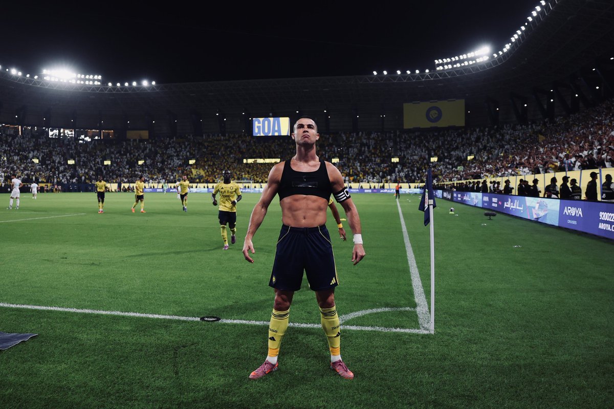 msh1210's tweet photo. @Cristiano @AlNassrFC_EN @AlNassrFC https://t.co/kwGUD1tOfl