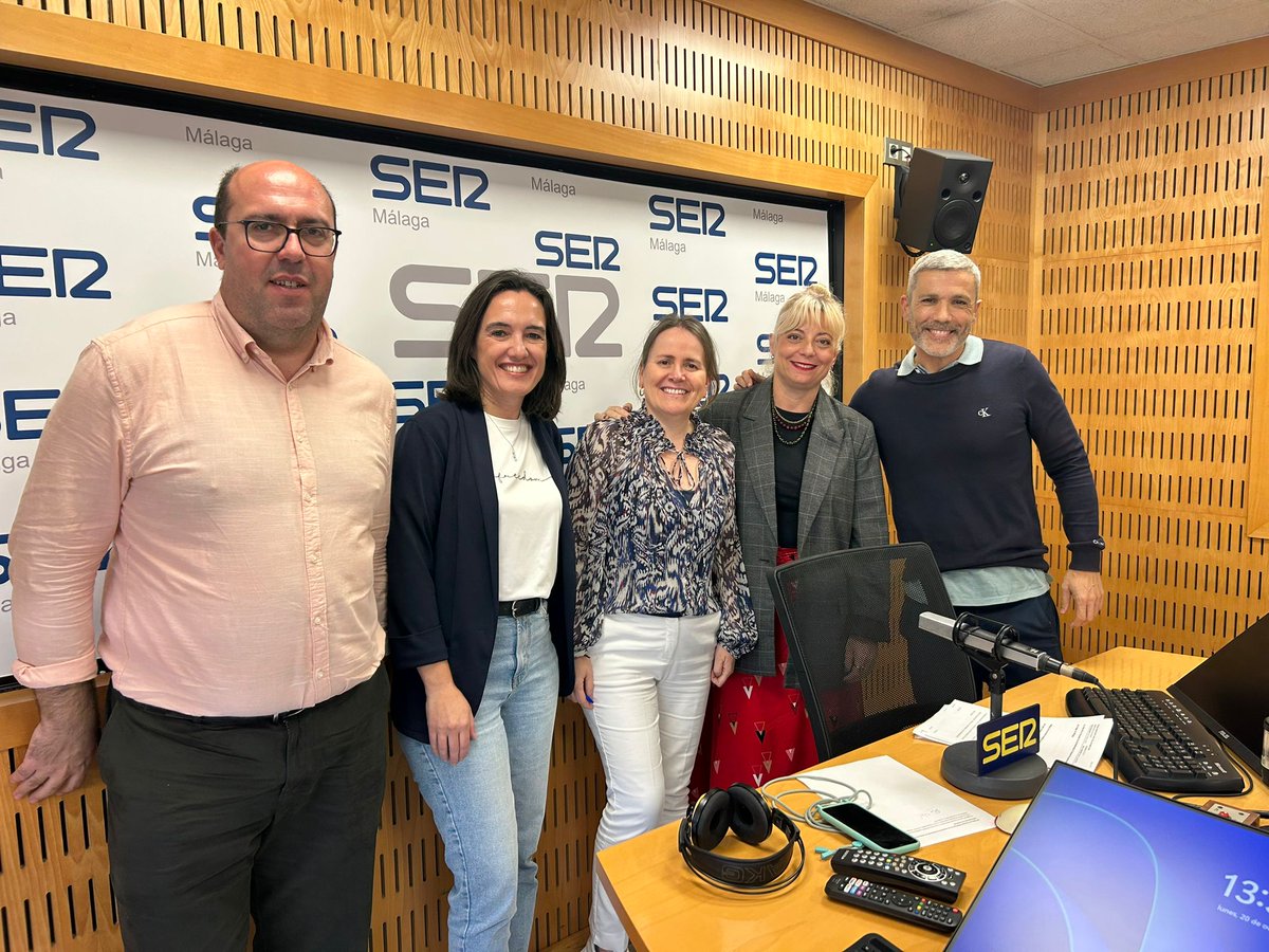 SER_Malaga's tweet image. Si te has perdido la mesa de análisis puedes volver a verla.

📌Crisis sanitaria y riesgo de pérdida de la mayoría del PP  

📌Entrevista a Antonio González nuevo secretario provincial de @ugtmalaga 

Con @amontillaromero @LeticiaTeboul @mjesuspalacios 

📽️youtube.com/watch?v=raJquH…