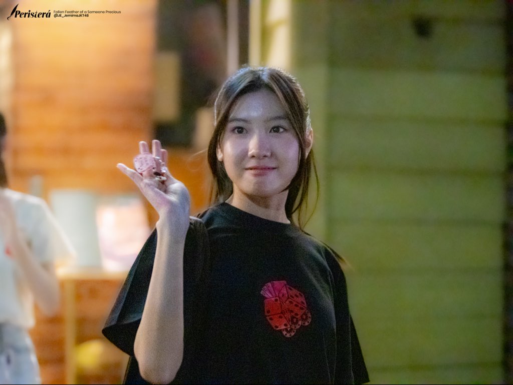 _Peristera's tweet image. Trust me, your hard work will pay off. Take a break and we&apos;ll hang out again soon, yeah? @JE_JemimaJKT48 🤍

#JemiMonday
#Peristerá #ジェミマ #JemimaJKT48