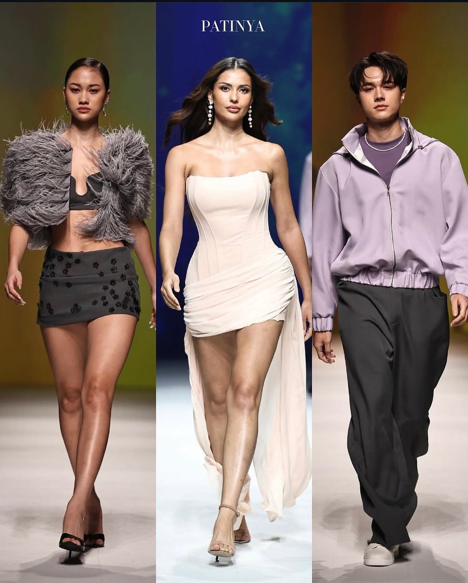 ปรบมือกับความสำเร็จของงาน Siam Paragon Bangkok International Fashion Week 2025 (BIFW2025) ที่จัดขึ้นอย่างยิ่งใหญ่ ณ ศูนย์การค้าสยามพารากอน ซึ่งในครั้งนี้นับเป็นปีที่ 18 ในการจัดงาน เเละยังถูกนำเสนอภายใต้แนวคิด “Fashionably Extraordinary” พร้อมรวบรวมเหล่าดีไซเนอร์ไทยชั้นนำกว่า 11