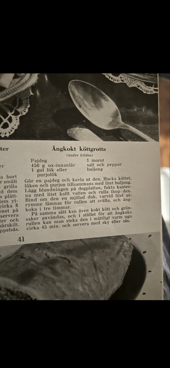 När hon kommer ut från bastun…