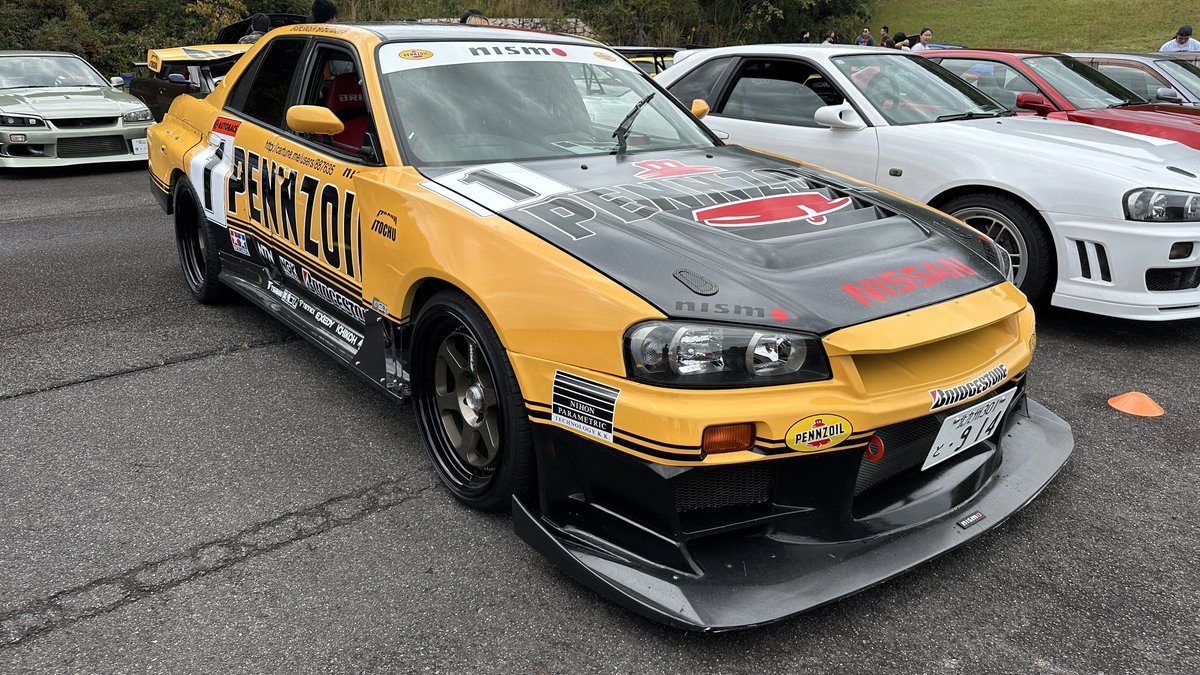 AXIAstyle's tweet photo. #westjapanR34meeting 

34セダン　part2 https://t.co/XI8hC9Lxeq
