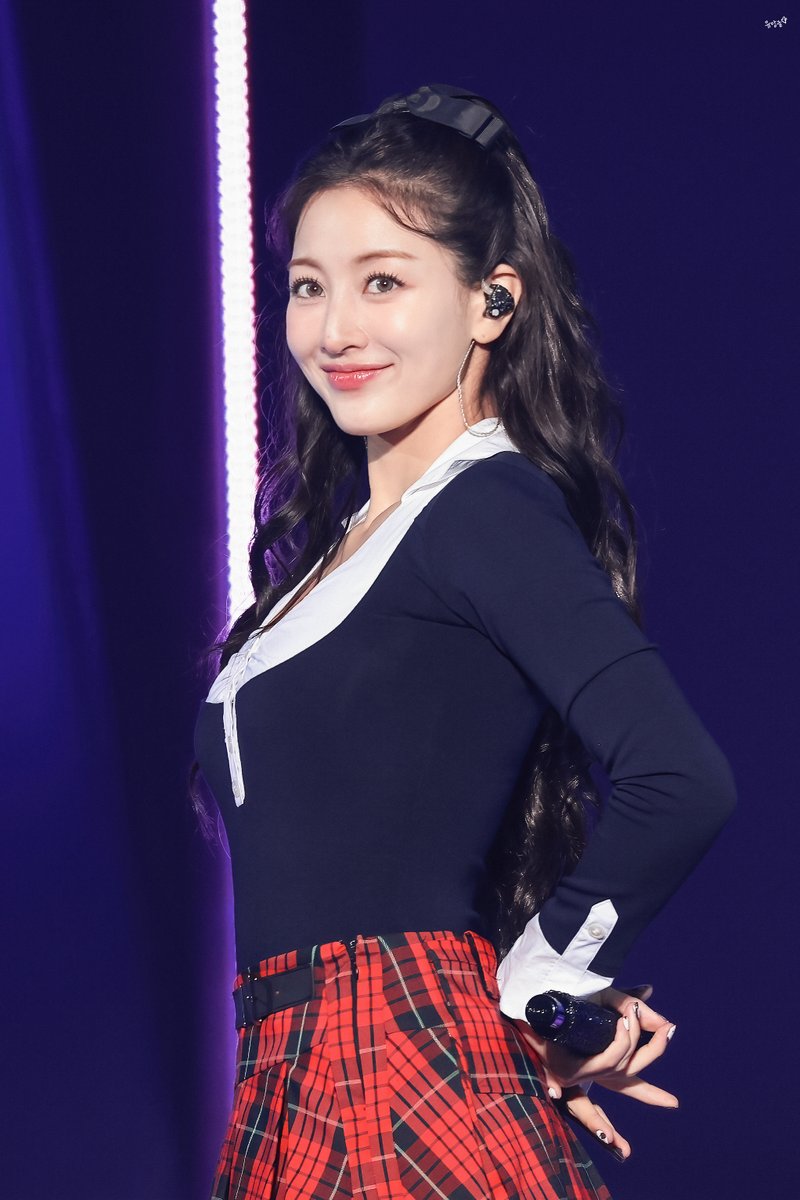 YuangleJYJH's tweet photo. 251018

" 다시 10년 시작😆 "

#TWICE #트와이스 #トゥワイス #지효 #JIHYO #ジヒョ https://t.co/58ztmqxGyd