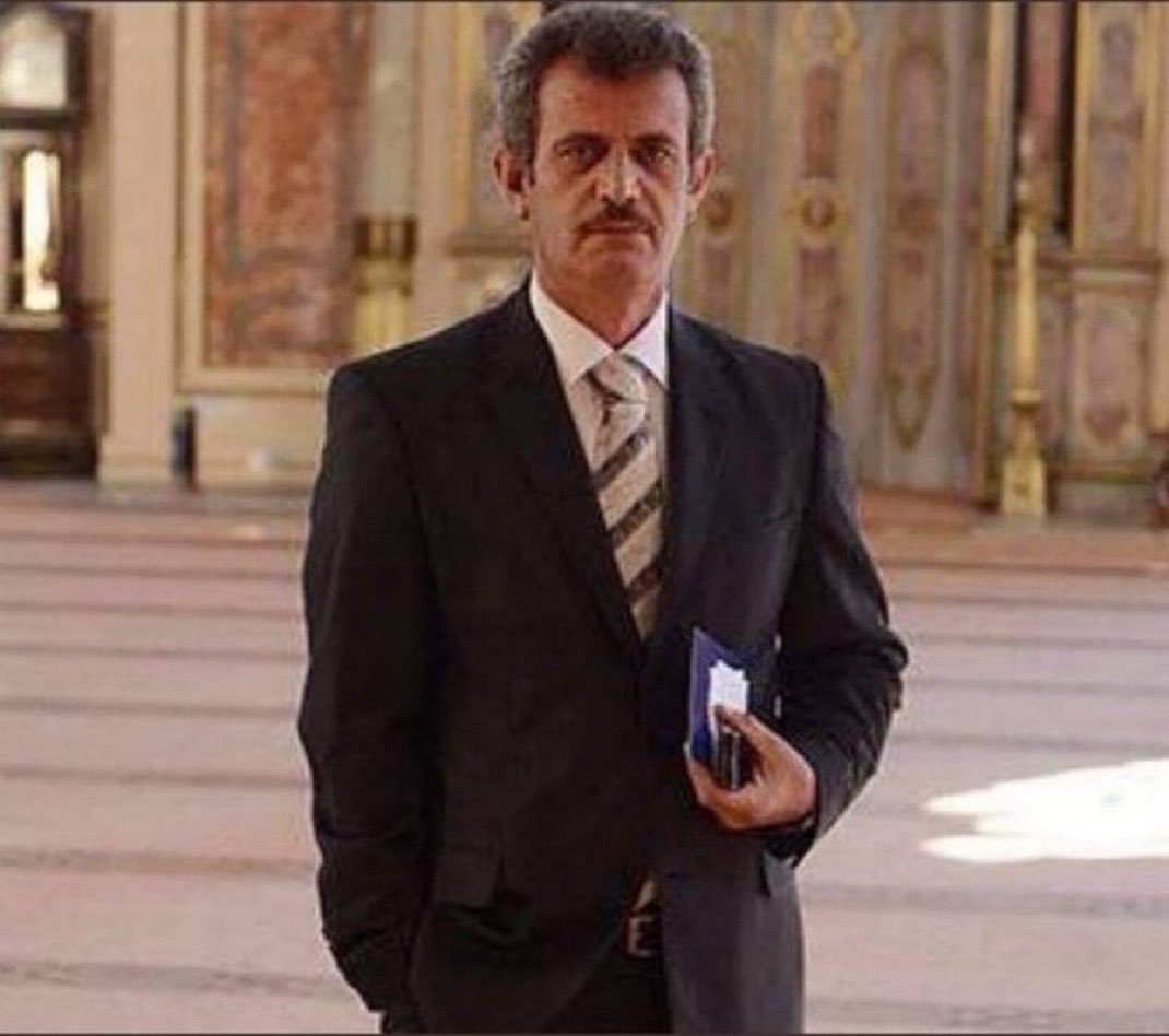 PARLA2a7's tweet photo. “Camide içki içtiler” yalanına “Ben din adamıyım, yalan söyleyemem. Camide içki içilmedi.” diyen, caminin müezzini Fuat Yıldırım'ı unutmadınız, değil mi? https://t.co/INPZ6D6kqu