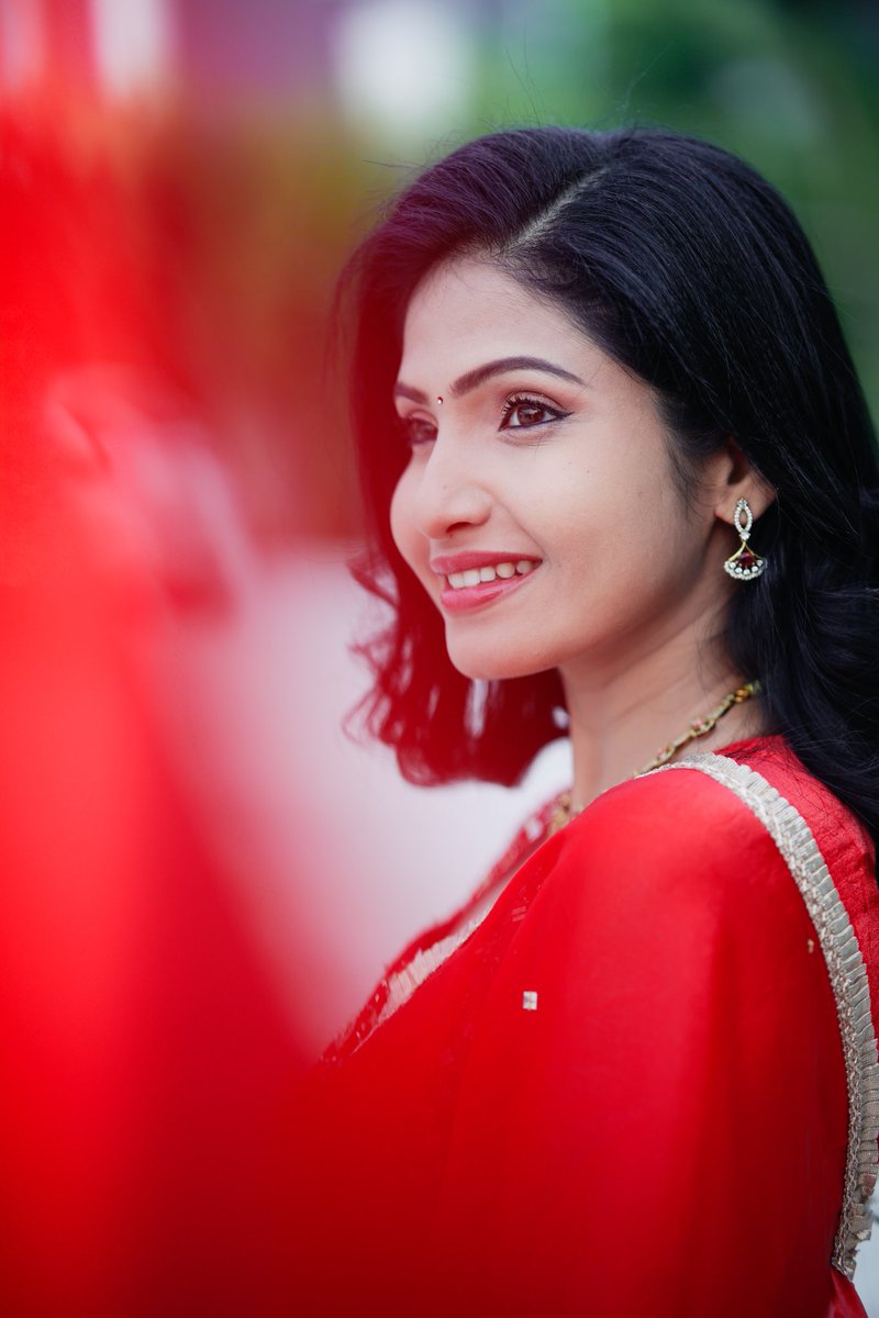 VenbaOfficial's tweet image. Wishing everyone a happy and safe Diwali 🎇✨

#happydiwali2025