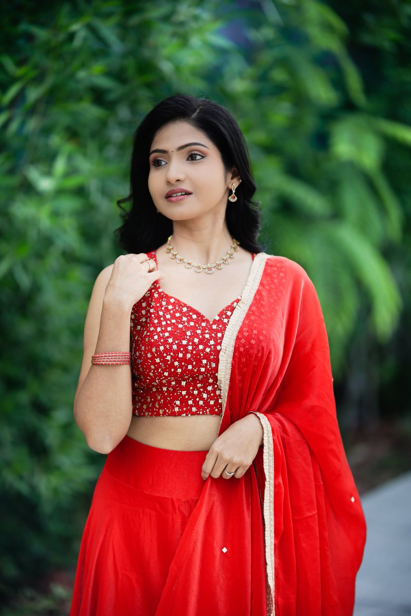 VenbaOfficial's tweet image. Wishing everyone a happy and safe Diwali 🎇✨

#happydiwali2025