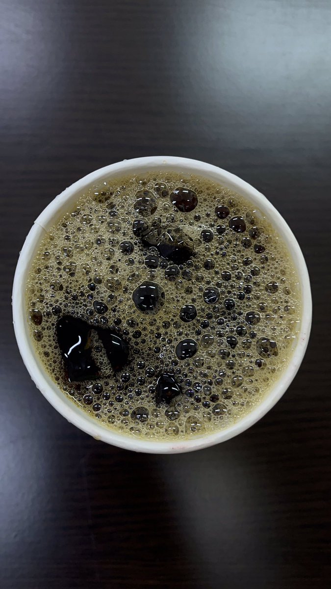 طالما هُناك قهوة ، فهُناك متسع للحياة❣️