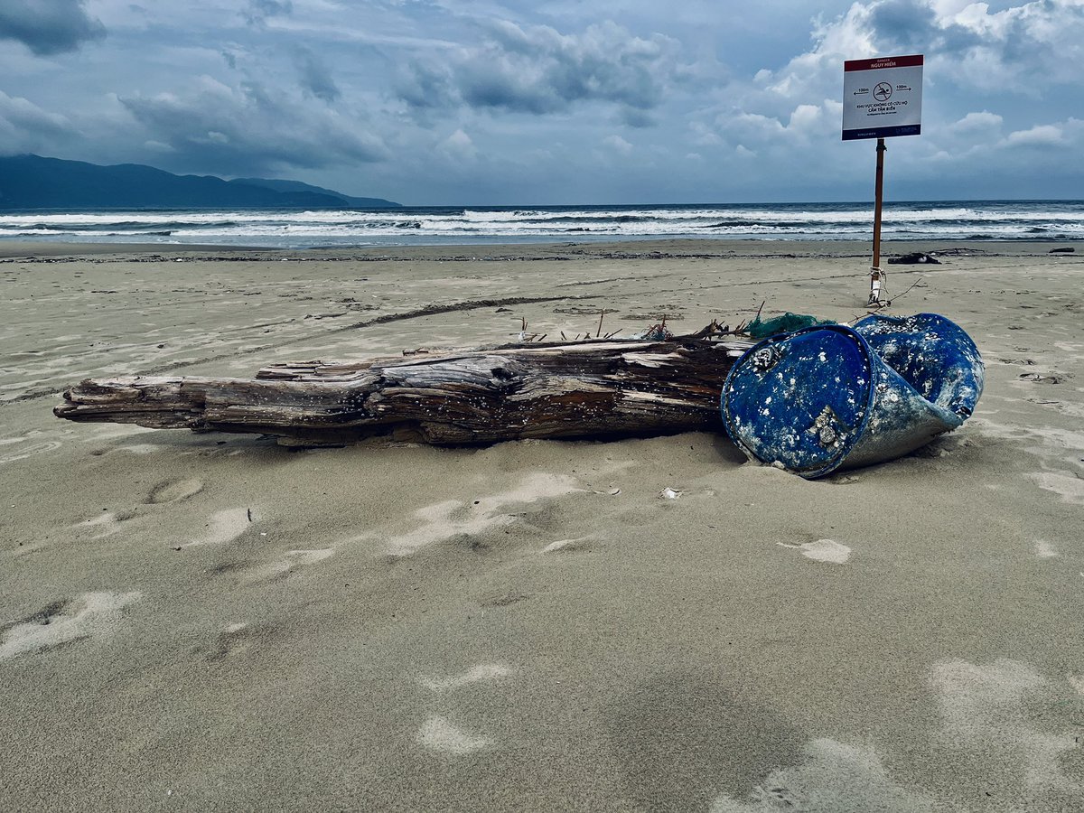 karinarthouse's tweet image. NEW DROP

🔵Shore of sadness🔵

3 #tezos 

objkt.com/tokens/KT1DzCB…