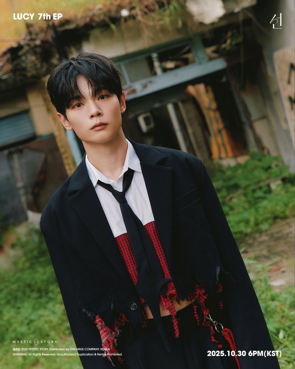 [#LUCY] 7th EP <선> 
Official Photo 2 신예찬

💿 Album Release
2025.10.30 6PM (KST)

COMING SOON 🌻

#루시 #신예찬 #최상엽 #조원상 #선