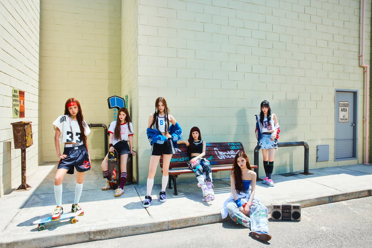 JSAEBIPH's tweet image. [251021] FANS&apos; CHOICE X VOTING
NAYAs, if you see this tweet RT and drop the tags for IZNA 

 “My pick for #2025MAMAVOTE is #IZNA” 
 
1 repost = 1 vote
1 reply = 1 vote