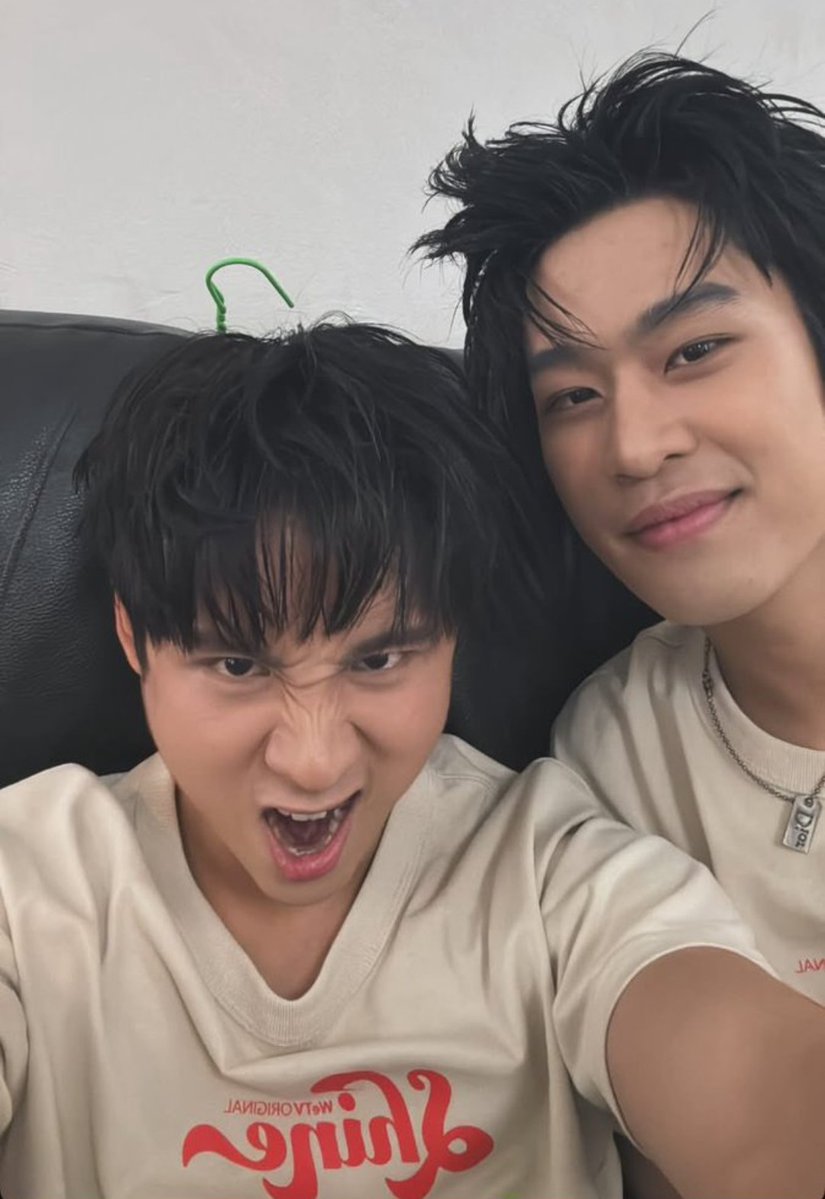 One_vivid_dream's tweet image. God, I love couples who serve Siren Eyes x Boba Eyes realness
#PoddPapang #MioBump #SurfJava #WinnySatang