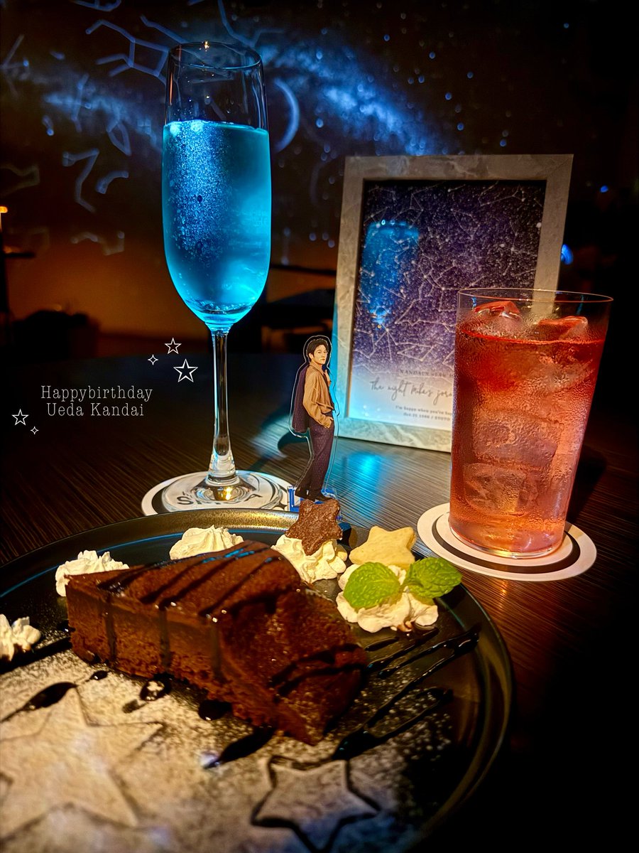 nick10w21's tweet photo. - ̗̀ 𝙷𝙰𝙿𝙿𝚈 𝙱𝙸𝚁𝚃𝙷𝙳𝙰𝚈  ̖́-
上田堪大さん

大好きな人であり、私にとっての一番星。
どんな時も、堪大さんの言葉や板の上の姿に励まされています。

堪大さんにとってこの一年が、たくさんの幸せと笑顔に包まれますように。
そして、大好きなあなたの未来が、ずっと輝いていますように。

──37年後の空。
20年以上前。というあの時の話を𓂃⟡.·