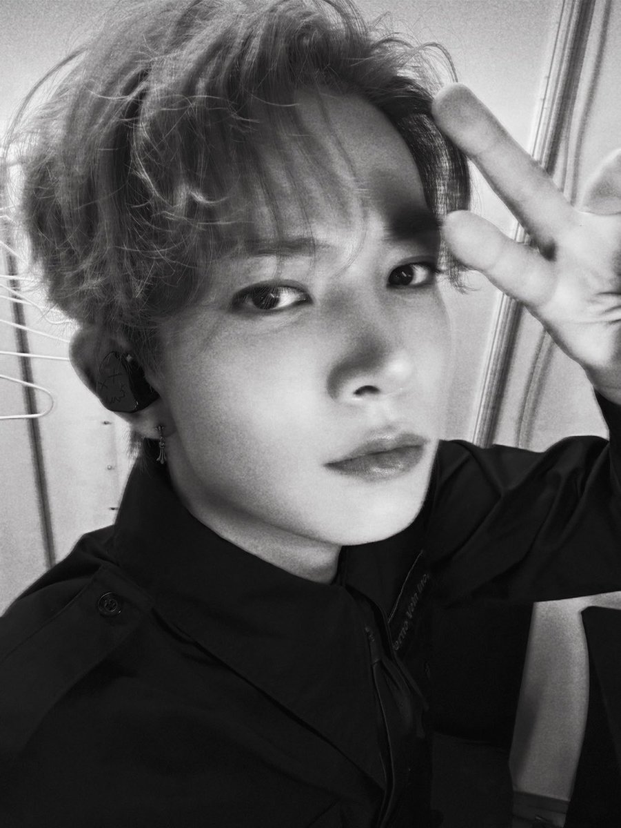 tiny heeseung tweet media