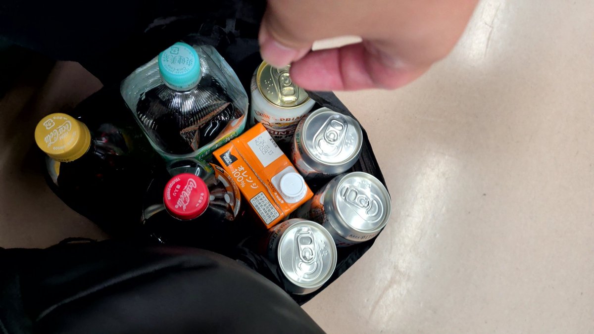 なぜか IT イベントに参加すると、飲み物を大量に持ってるという謎の事象に遭遇します。皆様も リアルタイムに参加しよう！！
 #jedai_dbx