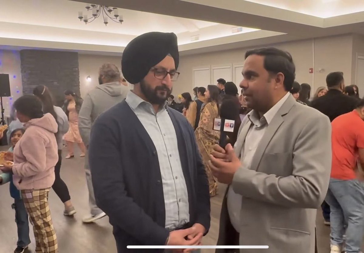 🪔 Diwali Celebrations at Orchards Club House 🪔

It was a joy to join families and neighbours for an evening of light, music, and shared heritage. From vibrant performances to the energy of live orchestra, the spirit of Diwali shone brightly through every smile and conversation.