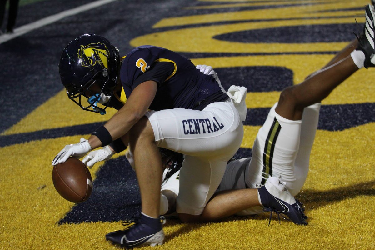 One of Huff's five TD passes was to Hagen Hacker <a href="/ucobronchofb/">UCO Football</a> <a href="/ucoathletics/">UCO Bronchos</a>