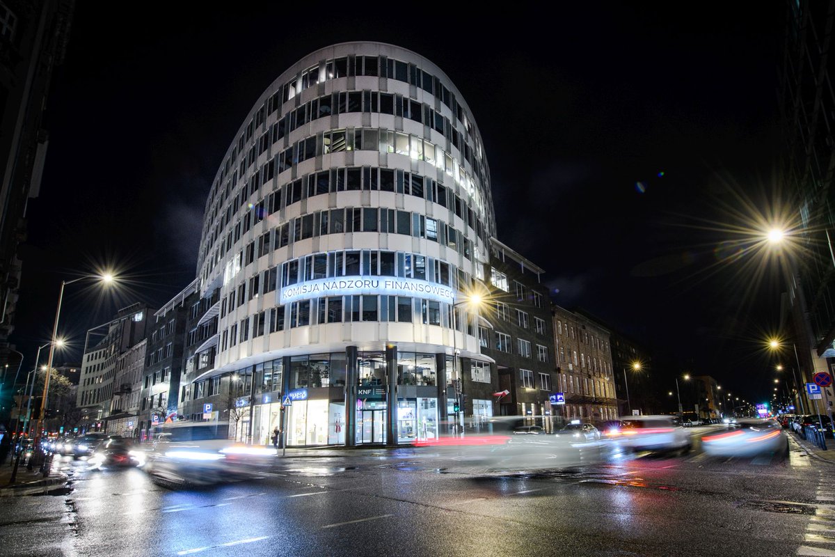 🔸 Komisja Nadzoru Finansowego złożyła zawiadomienie o podejrzeniu popełnienia przestępstwa manipulacji w obrocie akcjami Labocanna SA, a także przestępstwa polegającego na działaniu w porozumieniu mającym na celu manipulację w obrocie jej akcjami: knf.gov.pl/?articleId=955…