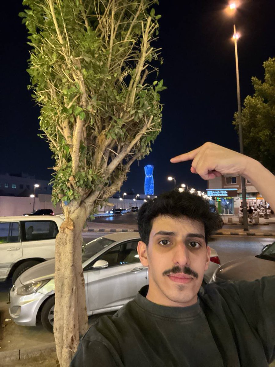 belovedlotfi's tweet photo. المؤثر انس المطيري ضمن حضور 
الحدث العالمي , فاشـن ويك الرياض 
نجاحات مُستحقه و حضور فخم 
#انس_فاشن_ويك 
الله يوفقك يااخوي 🤍🤍 https://t.co/Y701frFQnH