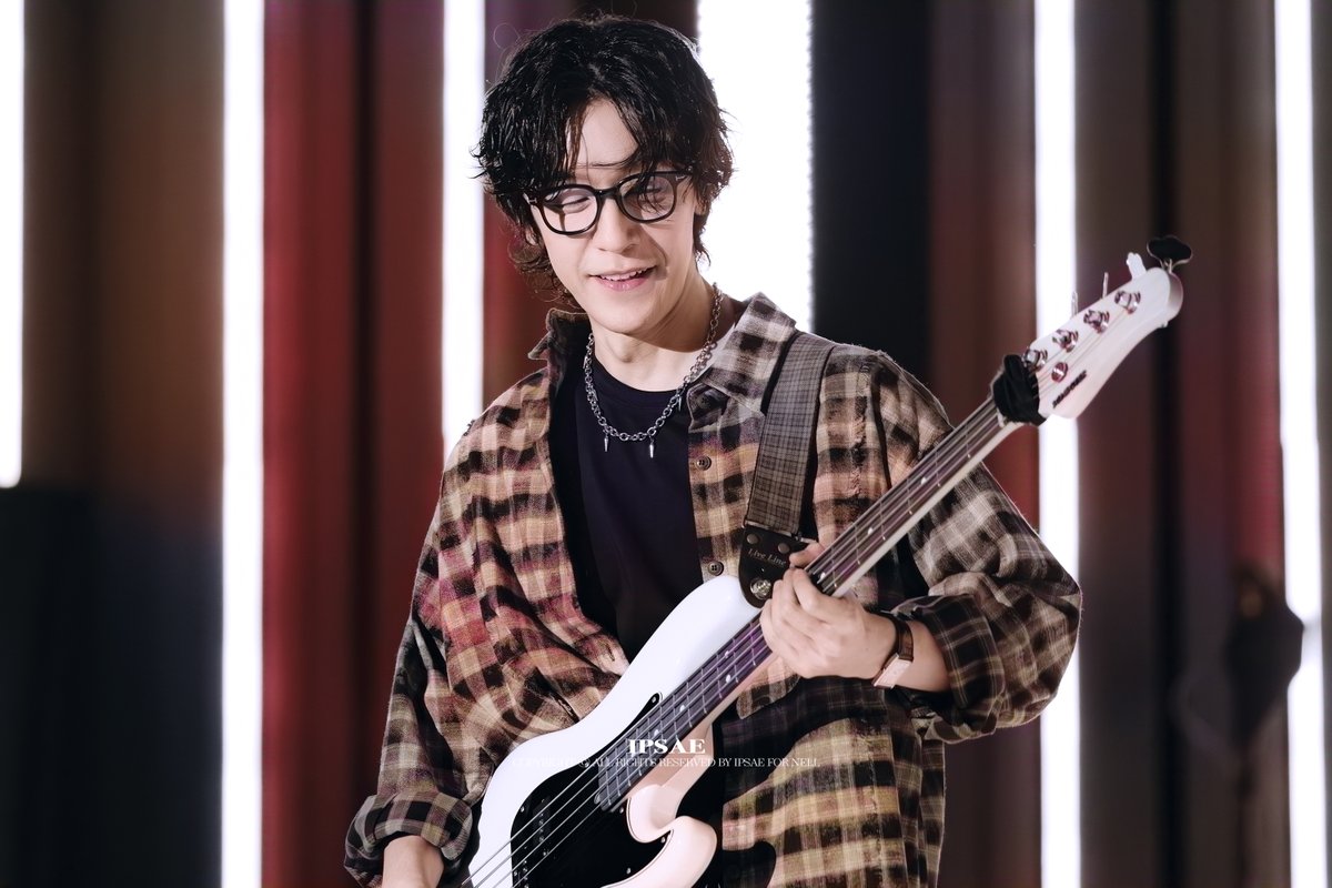 251018 It's Live    
경기기후콘서트        

오나의올드토끼,,,, 
오나의올드천사,,,,,, 
#Nell #넬