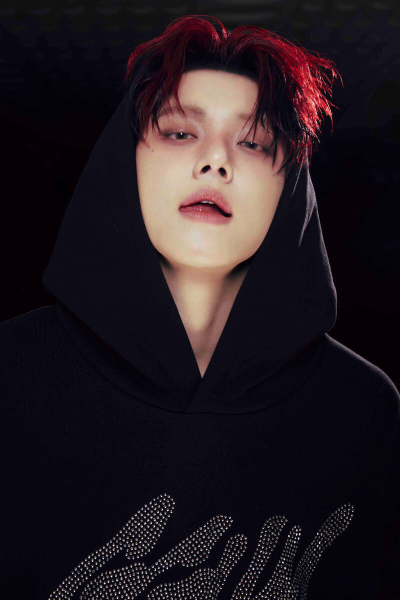 PopBase's tweet image. Yeonjun of TXT unveils the tracklist to his upcoming album ‘NO LABELS PART 01’:

• Talk To You
• Forever
• Let Me Tell You (ft. Daniela of KATSEYE)
• Do It
• Nothin&apos; &apos;Bout Me
• Coma