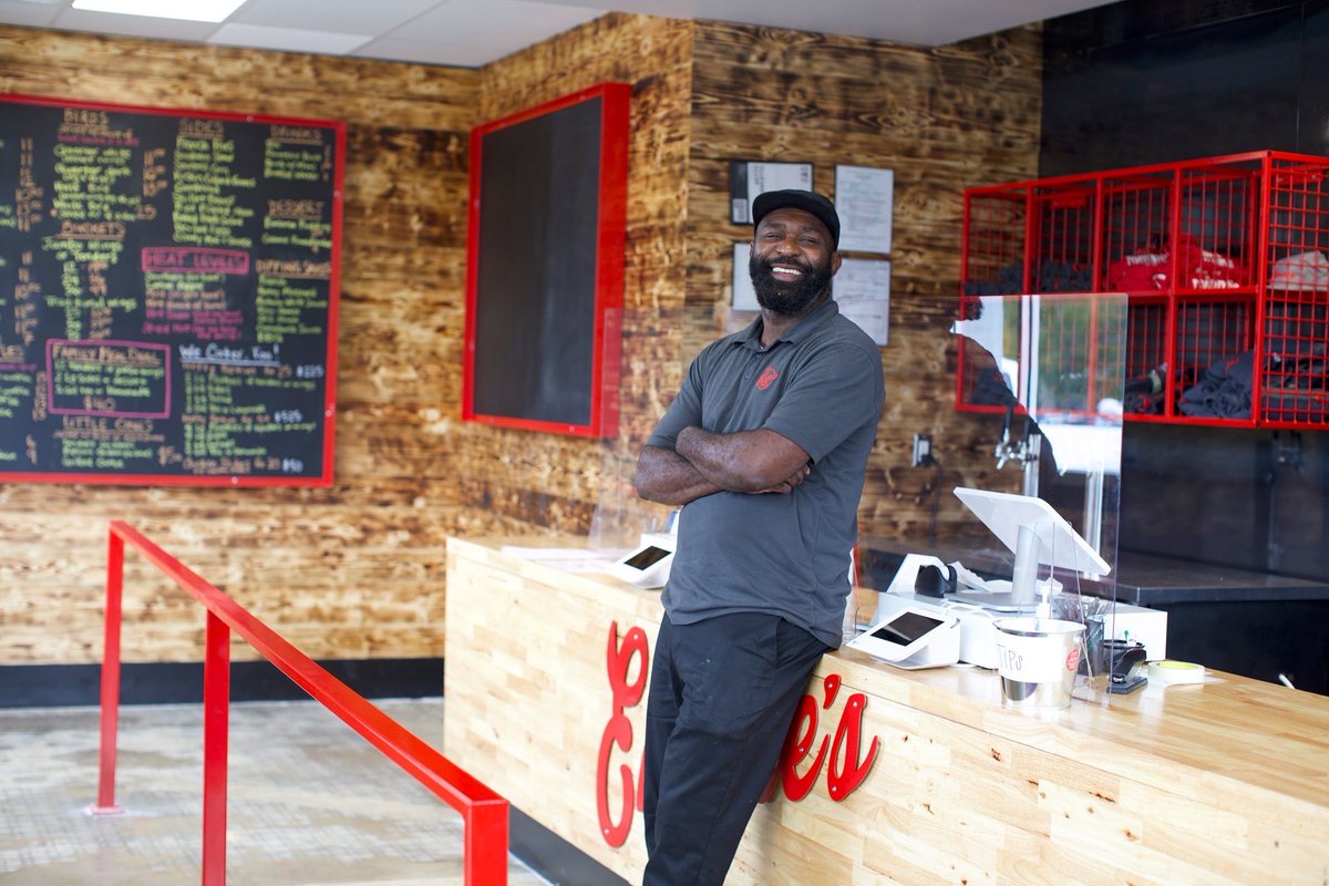 Eugene's Hot Chicken tweet media