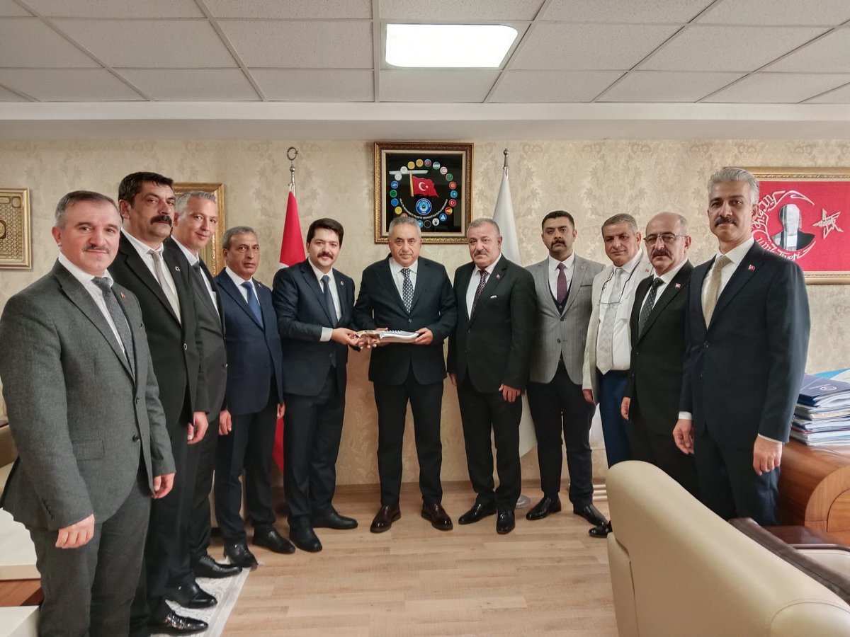 📌Türkiye Kamu-Sen Elazığ İl Temsilcimiz ve Türk Büro-Sen Elazığ Şube Başkanımız Tarkan Ömer Bankur ve Türkiye Kamu-Sen’e bağlı sendikalarımızın şube başkanı ve il temsilcilerine ziyaretleri için teşekkür ediyorum.