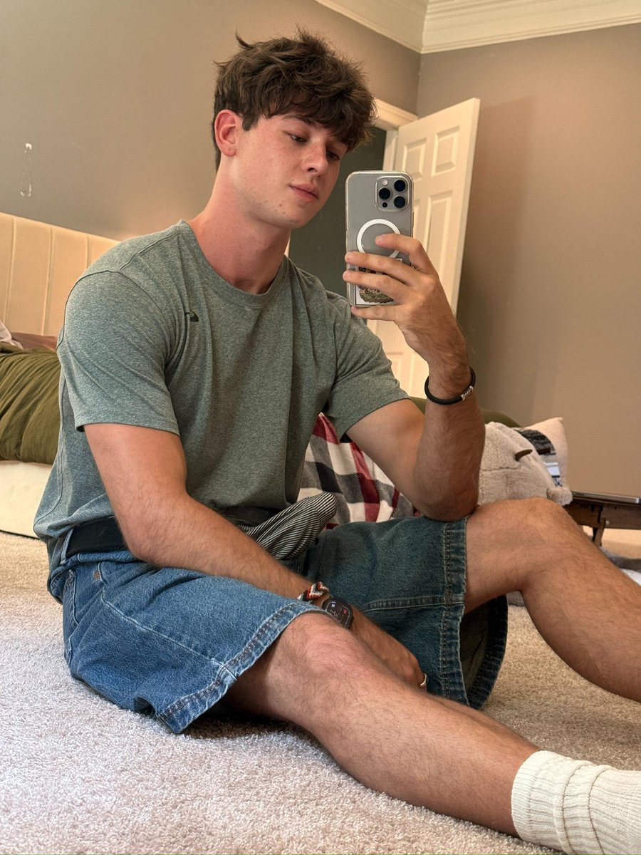 DaddyCaden tweet media