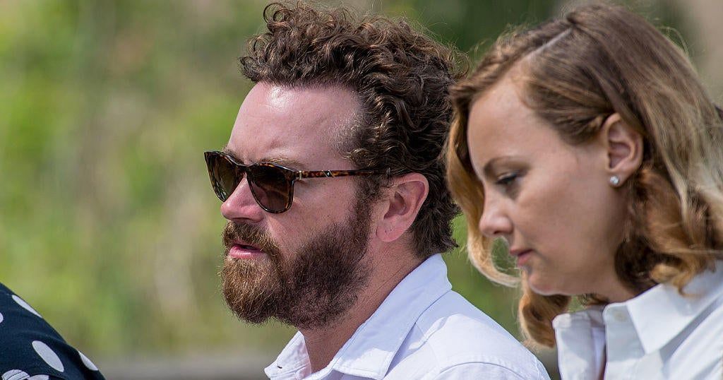 MillerLaw_NY's tweet photo. "Ms. Phillips has decided to file for divorce from her husband at this unfortunate time," attorney Peter Lauzon said in a statement. "Her priority remains with her daughter. This period has been unimaginably hard on the marriage and the family."

https://t.co/7UetskZVb6 https://t.co/iiRJzSL6XP
