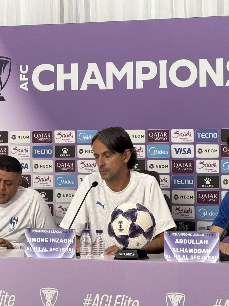 • انزاغي: مباراه يوم السبت كانت مستوى عالي ولابد ان نستمر على نفس المستوى وسنسعى للتطوير واستعياب اللاعبين للأفكار ووصلنا الى ثقه عاليه بين الجهاز الفني واللاعبين واصبحت واضحه بشكل افضل خصوصاً اثناء كاس العالم
• ⁠والتأخير في الاعداد سبب في عدم الظهور بالمستوى الكامل