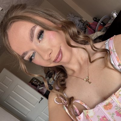 xjadewellsx's tweet photo. #NewProfilePic https://t.co/zsxtk9o4P9