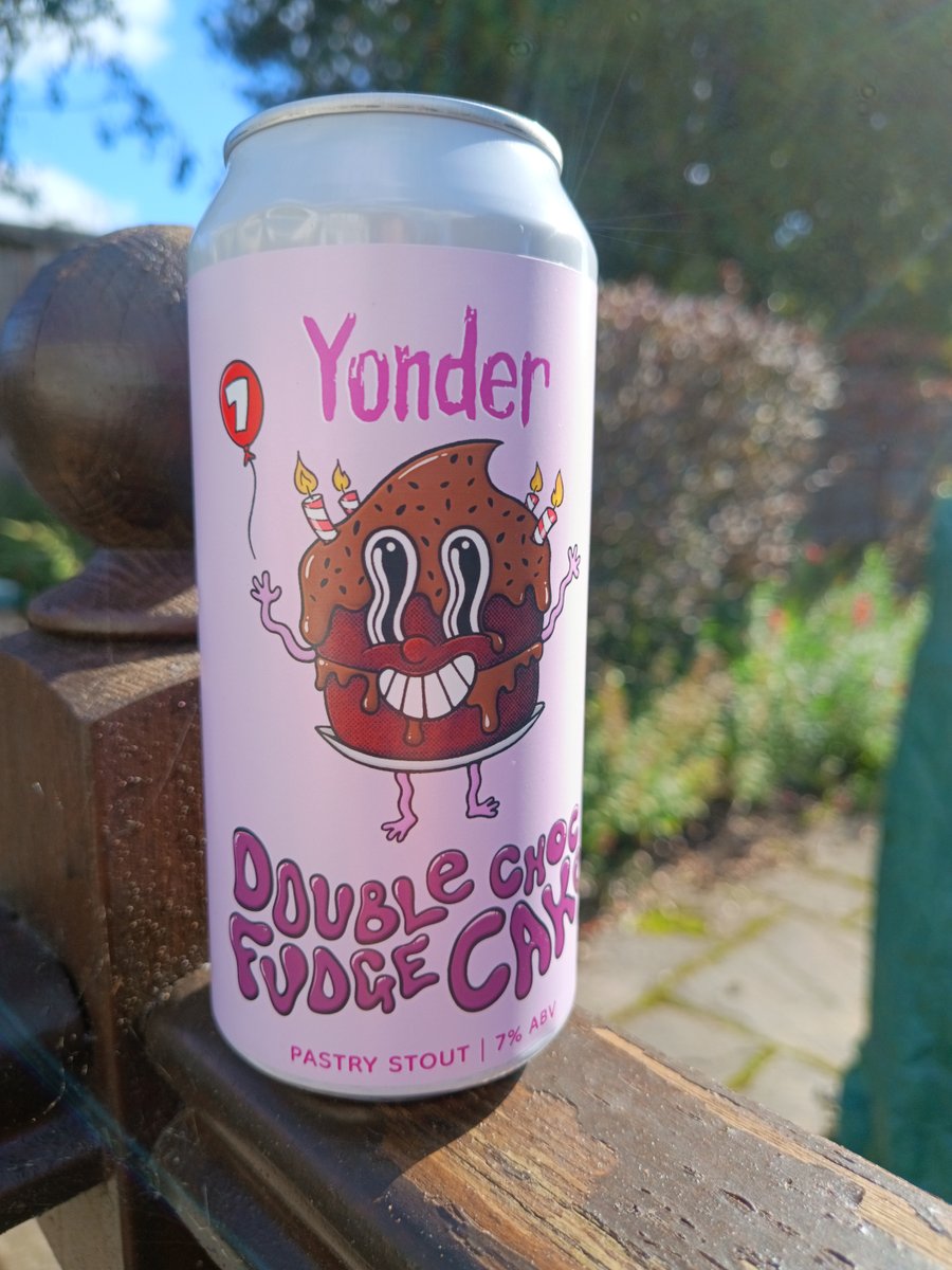 pop_star's tweet image. Double Choc Fudge Cake a 7.0% Pastry Stout from #brewyonder Colour black. Flavour chocolate, sweet, biscuit. 7.0/10
#somersetbeer
#stoutlover
#stoutlovers
#pastrystout
#chocolatestout
#stoutbeer
#craftstout
#beerinacan #craftbeerlover #craftbeer #craftbeers #craftbeerpics