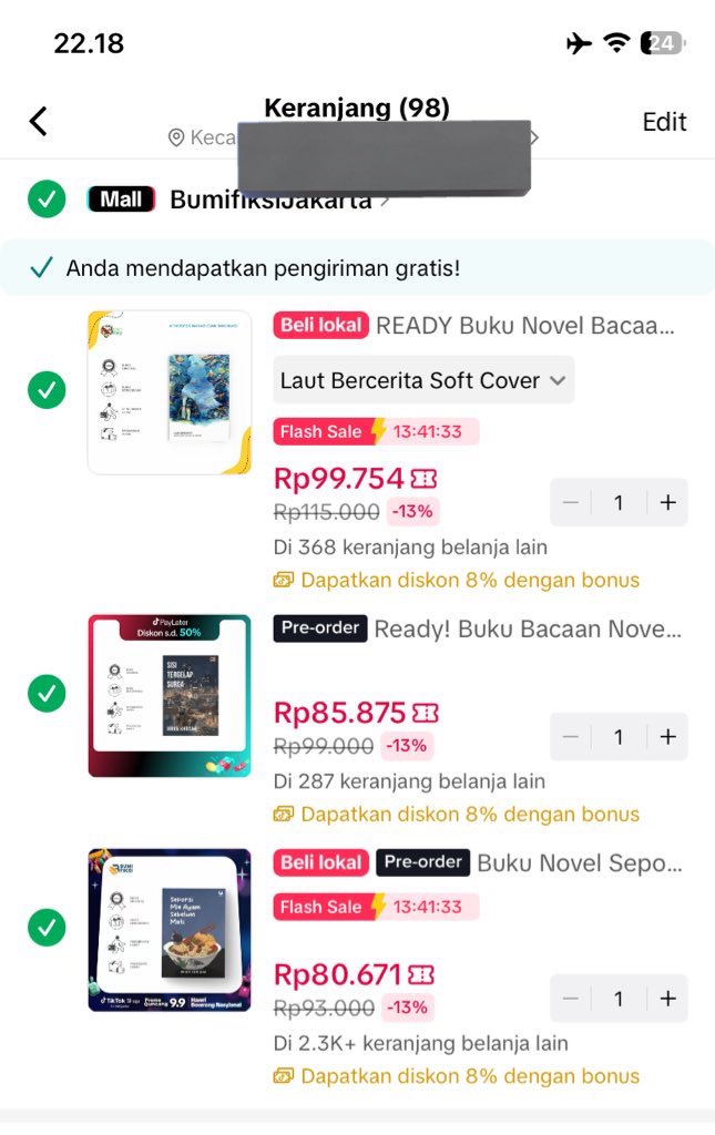 cloudeneyyy's tweet image. kalo mau milih 2 dari 3, prefer seporsi mie-laut bercerita/seporsi mie-sisi tergelap surga? udah bm dari kapan tau😞