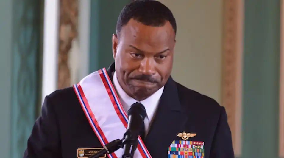 ADMIRAL REMOVED AFTER SABOTAGING TRUMP’S VENEZUELA STRIKES: 

SECWAR HEGSETH RELEASES EXPLOSIVE PENTAGON FILES LINKING DEEP STATE TO CARTELS AND CIA TRAFFICKING NETWORKS

The mainstream media is spinning it as “retirement,” but the truth cuts deeper. Admiral Alvin Holsey, former