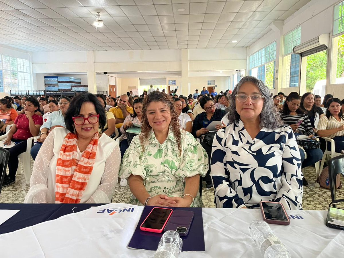 COEXPORT's tweet photo. Esta mañana realizamos el evento de apertura del Programa Integral de Capacitación Técnica en Red de Operadores Salvadoreños de Equipo Portuario – Terminal Trucks.
Una iniciativa de #COEXPORT junto a @INCAF_SV con apoyo de @OIMSV #Transitex y la Alcaldía de Acajutla Oeste. https://t.co/11CShhaSkm