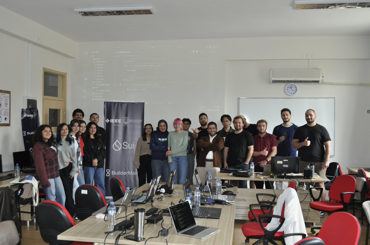 ieeemsku's tweet image. IEEE MSKÜ olarak @buildermare ekibinden gelen eğitmenlerimizle, beş SUI eğitim modülünü kapsayan iki günlük bir workshop gerçekleştirdik 💧

Bu eğitimlerle amacımız, @SuiTRCommunity ekosistemine katkıda bulunacak yetkin developerlar yetiştirmekti 💻

#SUI #Blockchain