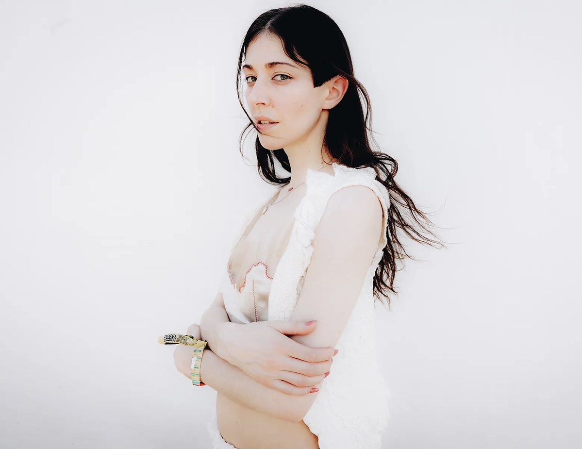 InfoPolachek's tweet image. 🚨 ROSALÍA FEAT CAROLINE POLACHEK ON THE ALBUM LUX