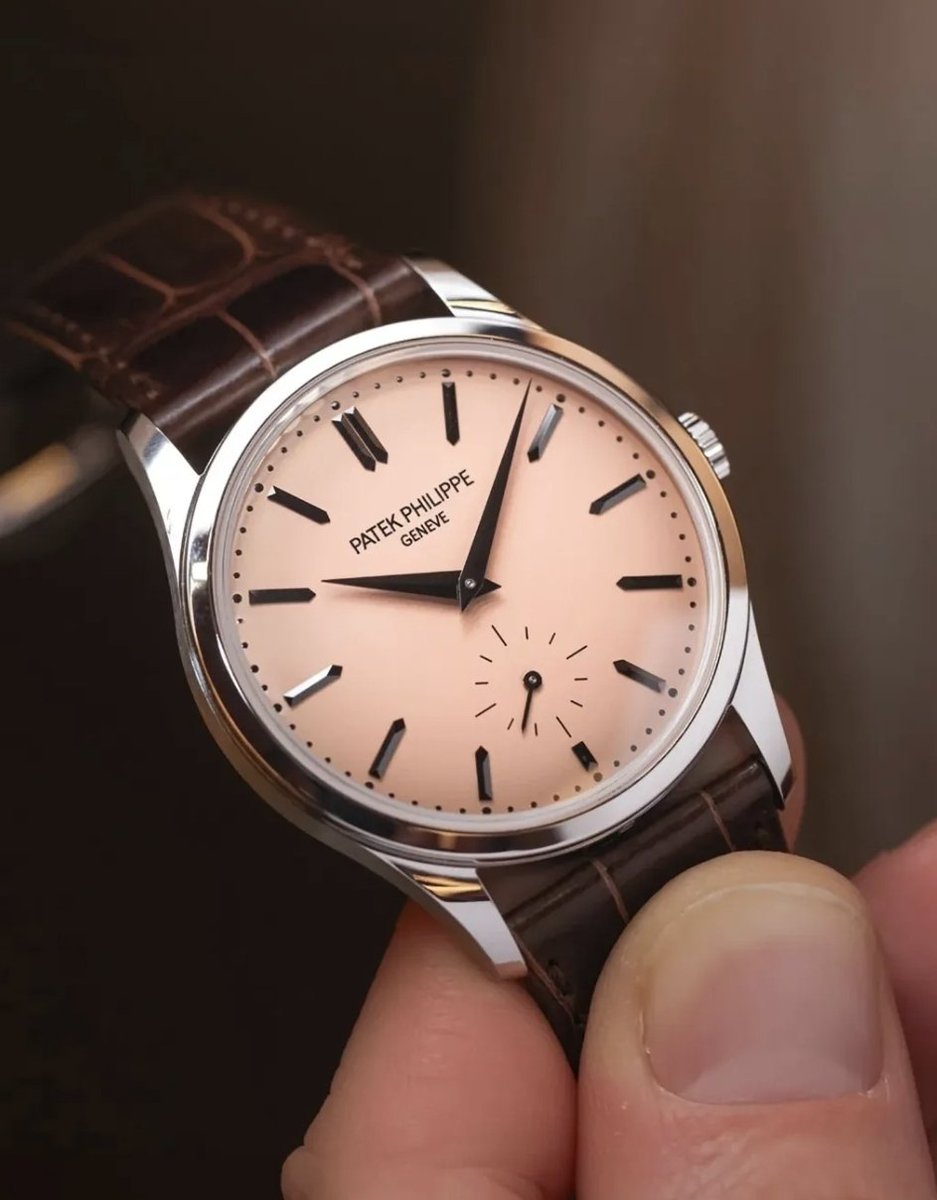 GlobalWatchClub's tweet image. Less is more
Patek Philippe Calatrava 6196P