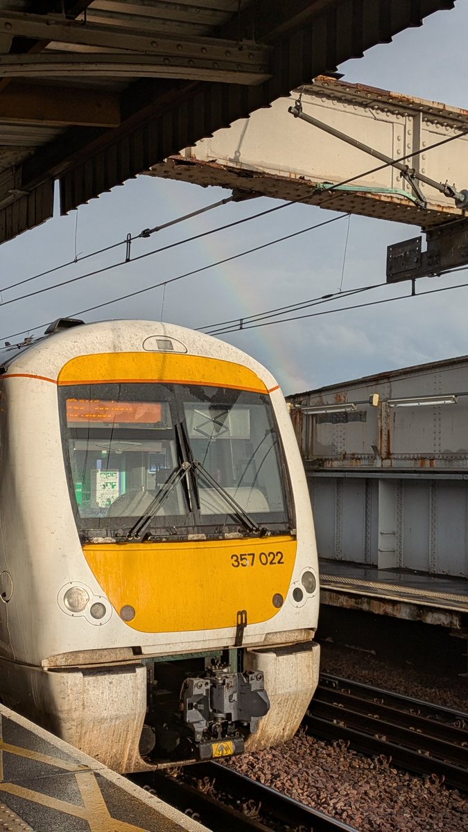 Rainbow over Limehouse featuring <a href="/c2c_Rail/">c2c Railway</a> 357022