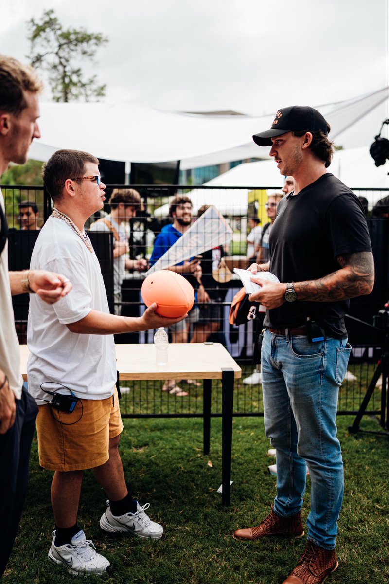 Kurt Benkert tweet media