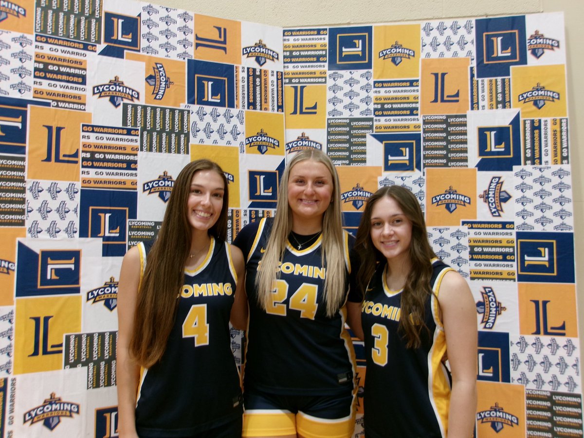 lycowomenshoops's tweet photo. media day through the digi cam lens💛 https://t.co/NDkMczxQM9