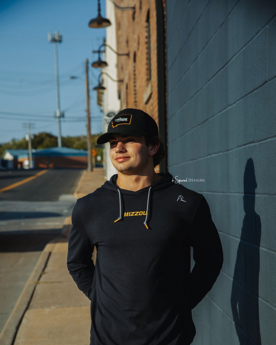 This shoot wasn't just a senior session... it’s a full-on feature for the senior section in GQ Magazine.
Ryder... you are kind, genuine and driven. Can't wait to see what the future holds for you! #dsquaredseniors