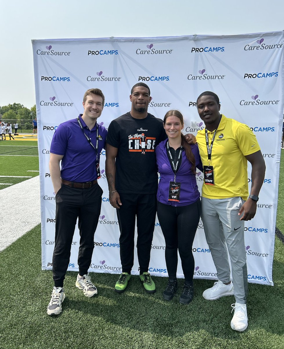 pffranchisee's tweet image. Midwest Fitness Partners helped build healthy habits for kids by partnering with ProCamps for a local football camp in Cincinnati, Ohio. The kids were able to learn from NFL star Ja’Marr Chase, who led the football camp drills. Learn more here: tinyurl.com/mwujdueu #pfifc