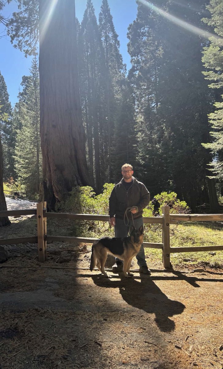 Government shutdowns are cool cause it means dogs are allowed on national park trails