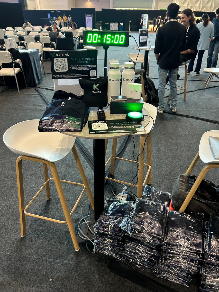 kadena_dev's tweet image. At the @EthGlobal Hackathon we hosted a deploy in 15 minutes challenge. Several people completing end to end deployments on $KDA in 3 minutes 🔥