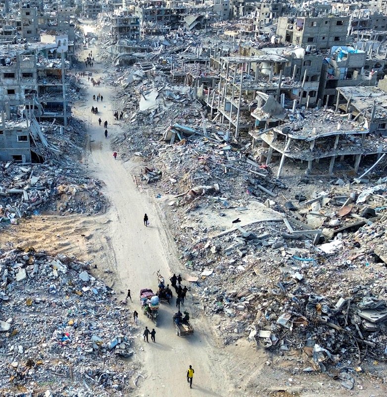 🇵🇹🇵🇸 JUST IN: Cristiano Ronaldo has reportedly donated $2 million USD to support children in Gaza with food and humanitarian aid. ❤️

The Palestinian Authority has expressed gratitude for the growing support from global athletes and celebrities. 🌍🤝

#Ronaldo #Gaza #Humanity