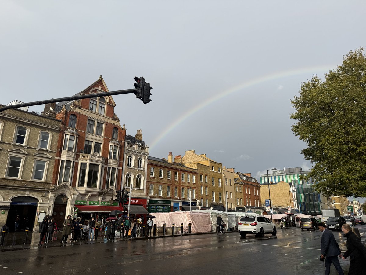 Rainbow over <a href="/TowerHamletsNow/">Tower Hamlets Council</a> 😊