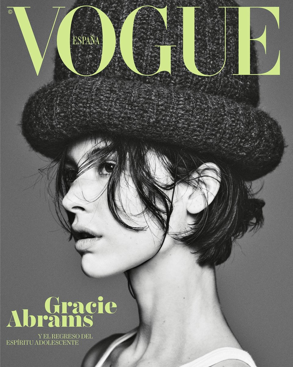 gracieabrams's tweet image. 🥳🇪🇸 my first Vogue Spain cover ! Thank you SO much for having me and thank you to the brilliant artists on set that day for making it all feel so good xxxxxxx
vogue.es/articulos/grac…