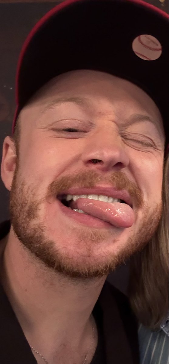 Happy birthday, dear John Bell!🥂🎂🥰
#johnhunterbell