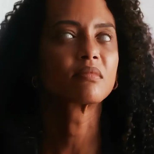 Taís Araujo fala sobre sua personagem em “Reencarne”, nova série do Globoplay:

“Conseguiram olhar para mim, como uma atriz que pode trabalhar em diferentes gêneros, não só presa na caixinha da novela, na caixinha da heroína. Fui muito seduzida pela oportunidade de trabalhar em